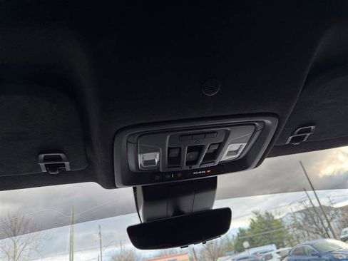 Used 2023 GMC Sierra 1500 Denali Ultimate image 31