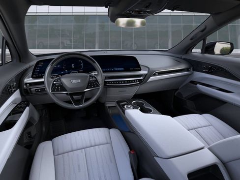 New 2026 Cadillac Lyriq Luxury w/ LPO, Floor Liner Package AWD/4WD image 15