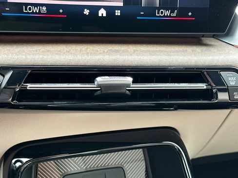 Used 2025 BMW X1 xDrive28i w/ Convenience Package image 27