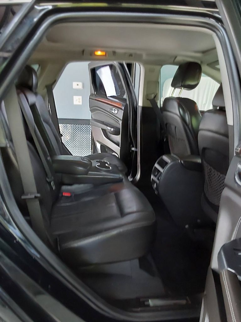 Used 2013 Cadillac SRX Performance w/ Driver Awareness Package FWD image 17