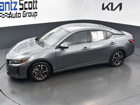 Used 2024 Nissan Sentra SV image 18