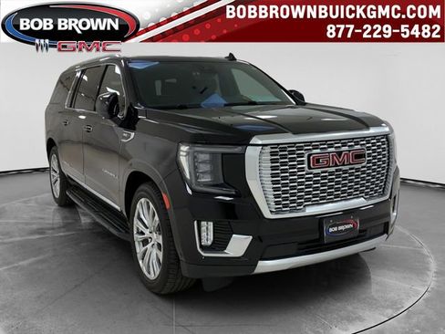 Used 2024 GMC Yukon XL Denali w/ Advanced Technology Package AWD/4WD image 1