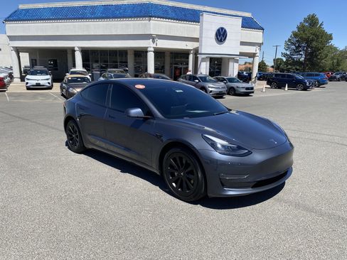 Used 2023 Tesla Model 3 Standard Range RWD image 35