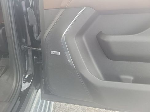 Used 2021 Chevrolet Suburban High Country RWD image 25