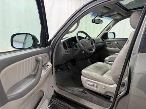 Used 2005 Toyota Sequoia Limited image 10