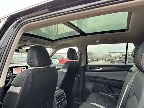 New 2026 Volkswagen Atlas Peak Edition AWD/4WD image 12