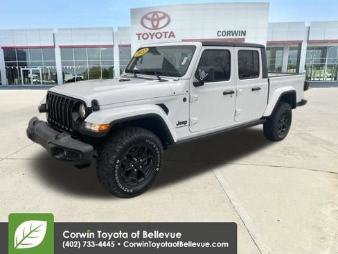 Used 2022 Jeep Gladiator Willys image 7
