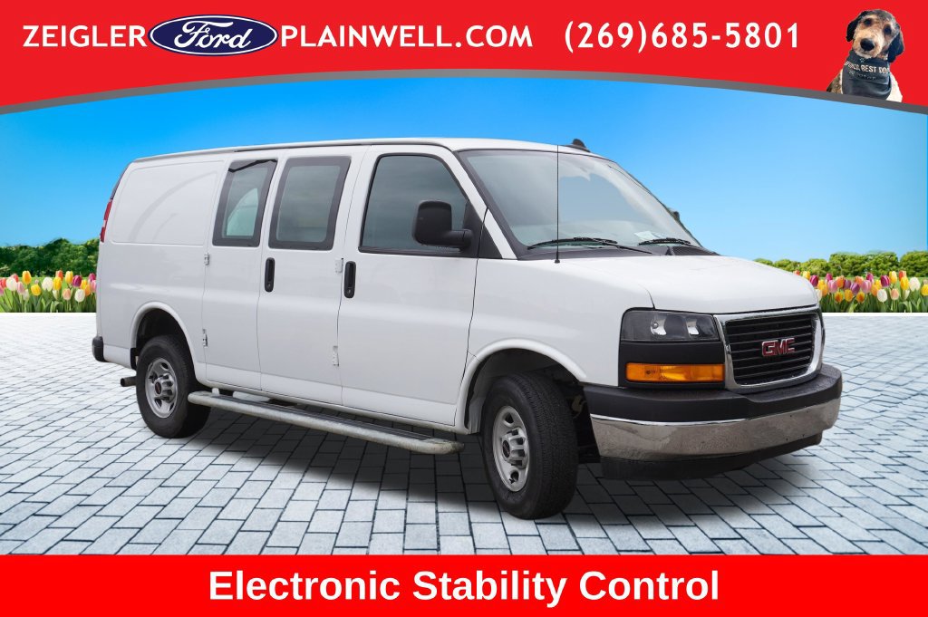 Used 2025 GMC Savana 2500 w/ Driver Convenience Package RWD image 7