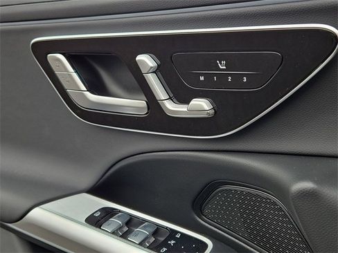 New 2026 Mercedes-Benz E 350 4MATIC Sedan image 19