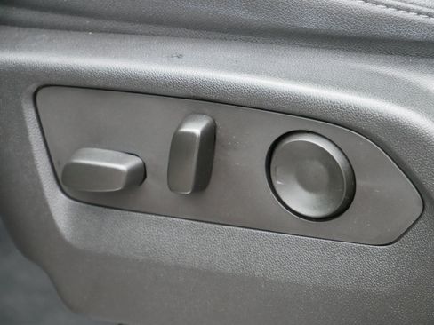 Used 2022 Chevrolet Silverado 1500 LTZ w/ LTZ Premium Package image 15