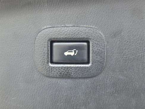 Used 2018 Nissan Armada SL w/ Premium Package image 15