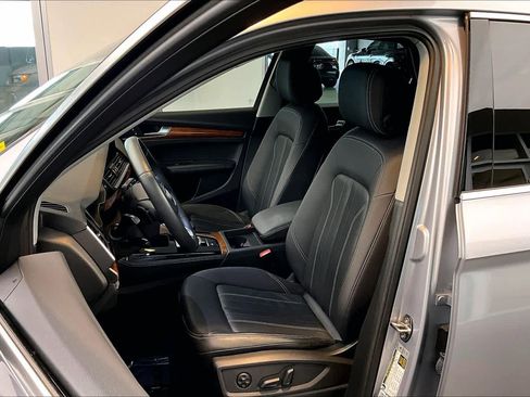 Certified 2023 Audi Q5 2.0T Premium Plus w/ Premium Plus Package AWD/4WD image 8