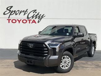 Used 2025 Toyota Tundra SR5 video 1