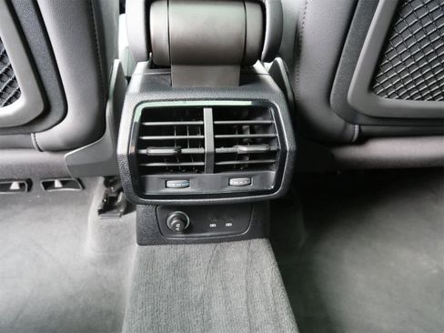 Used 2023 Audi Q3 2.0T Premium Plus w/ Premium Plus Package image 13