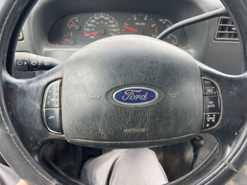 Used 2004 Ford F350 XLT image 15