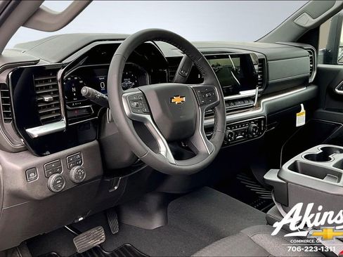 New 2025 Chevrolet Silverado 2500 LT w/ Safety Package image 11