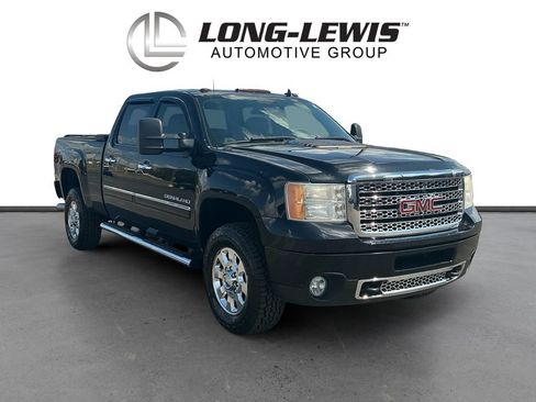 Used 2012 GMC Sierra 3500 Denali w/ Suspension Package, Off-Road AWD/4WD image 10