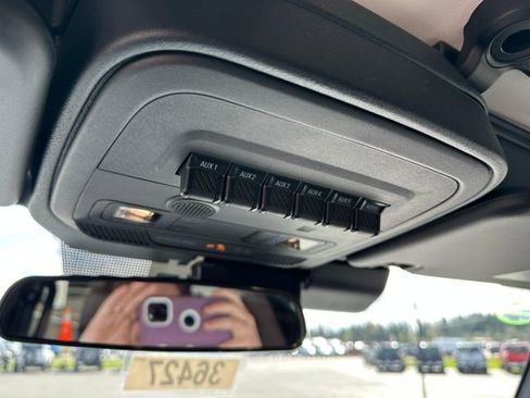 New 2026 Ford Bronco Badlands image 18