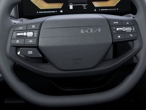 New 2026 Kia K4 FWD image 22