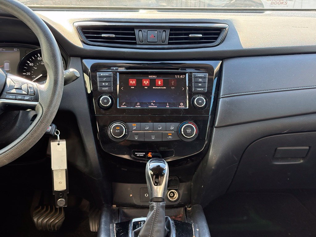 Used 2020 Nissan Rogue S FWD image 13