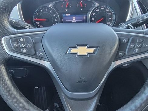 Used 2023 Chevrolet Equinox LT image 18