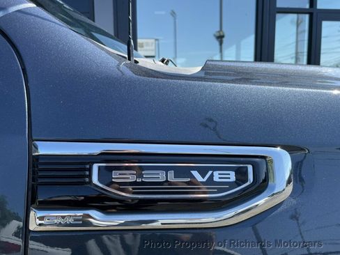 Used 2022 GMC Sierra 1500 SLE w/ Enhanced Capability Package AWD/4WD image 9