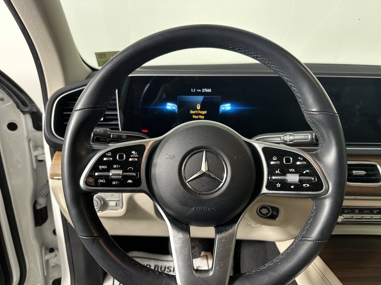 Used 2023 Mercedes-Benz GLE 450 4MATIC image 5