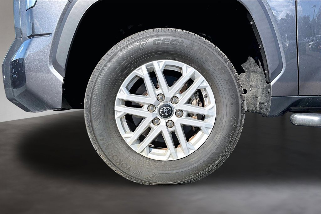 Used 2024 Toyota Tundra SR5 AWD/4WD image 9