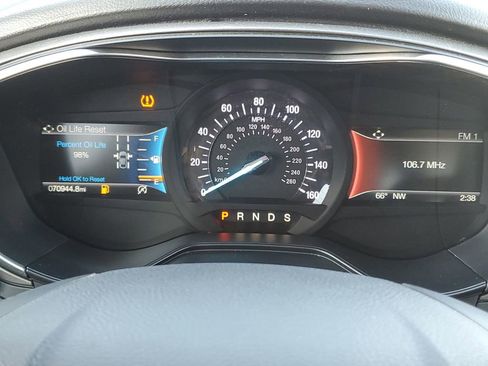 Used 2019 Ford Fusion SE w/ Equipment Group 151A image 28