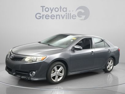 Used 2014 Toyota Camry SE