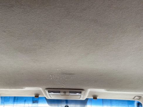 Used 2005 Nissan Frontier SE RWD image 28