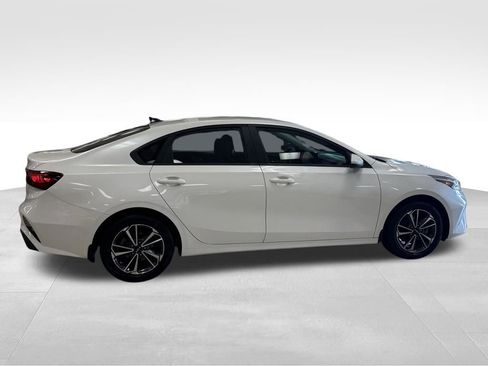 Used 2023 Kia Forte LXS image 5