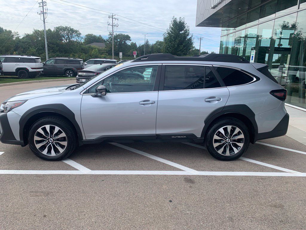Used 2023 Subaru Outback Limited XT AWD/4WD image 2