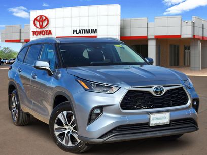Used 2022 Toyota Highlander XLE