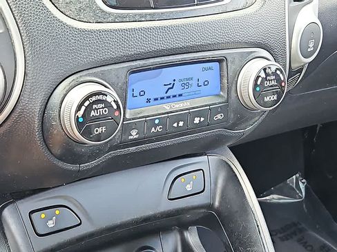 Used 2013 Hyundai Tucson Limited AWD/4WD image 14