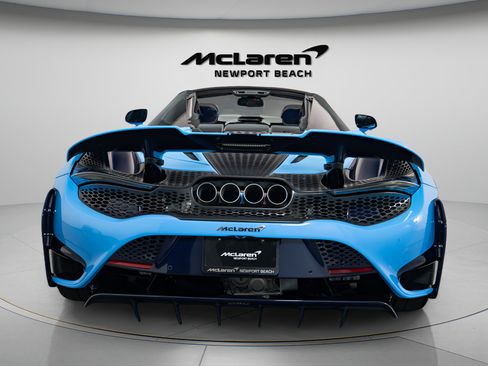 Used 2022 McLaren 765LT RWD image 6
