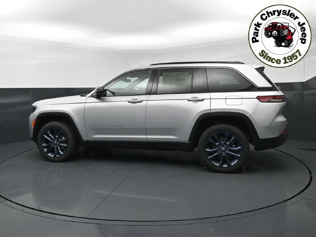 New 2026 Jeep Grand Cherokee Limited AWD/4WD image 3