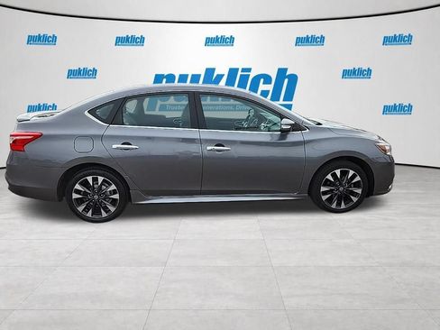 Used 2019 Nissan Sentra SR w/ Premium Package (SR) FWD image 6
