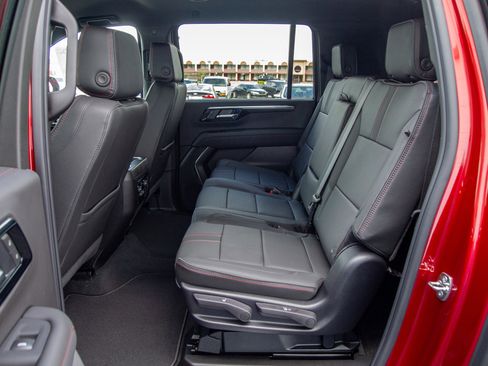 New 2026 Chevrolet Suburban RST AWD/4WD image 25