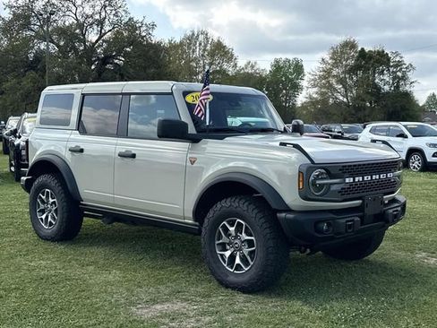 Used 2025 Ford Bronco Badlands AWD/4WD image 34