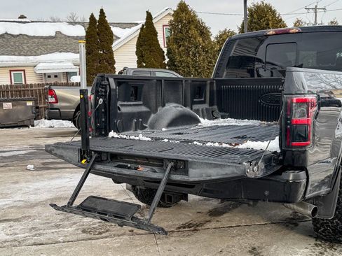 Used 2018 Ford F150 Lariat w/ Equipment Group 501A Mid image 17