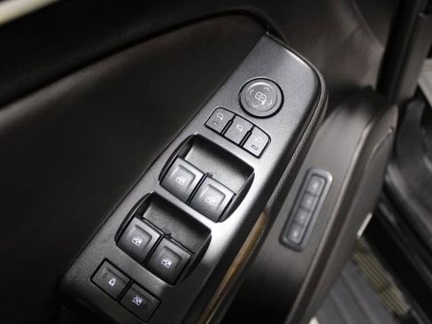 Used 2019 GMC Yukon Denali w/ Denali Ultimate Package image 19