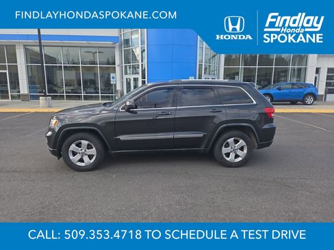 Used 2011 Jeep Grand Cherokee Laredo AWD/4WD image 2