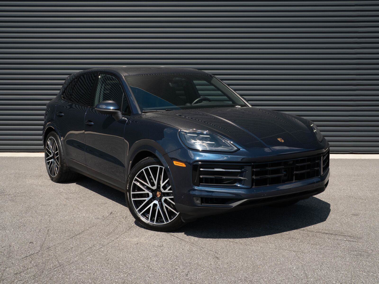 Used 2026 Porsche Cayenne S AWD/4WD image 27