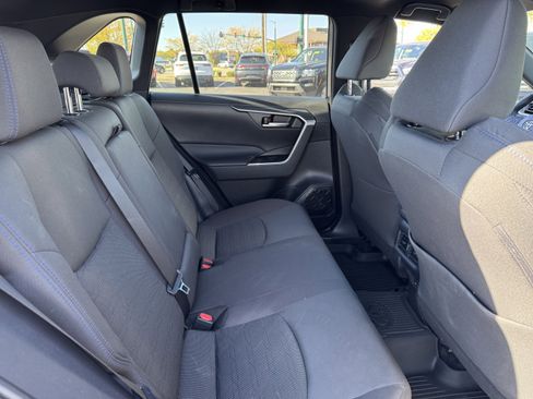 Used 2025 Toyota RAV4 SE image 34