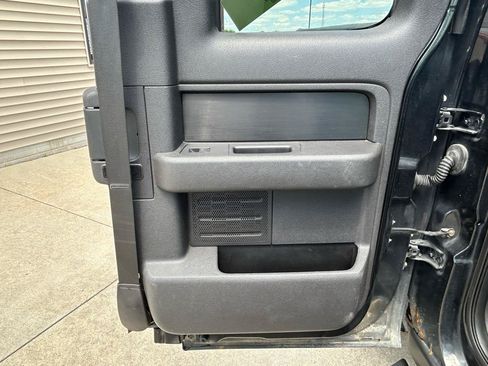 Used 2013 Ford F150 FX4 w/ FX Appearance Pkg AWD/4WD image 17