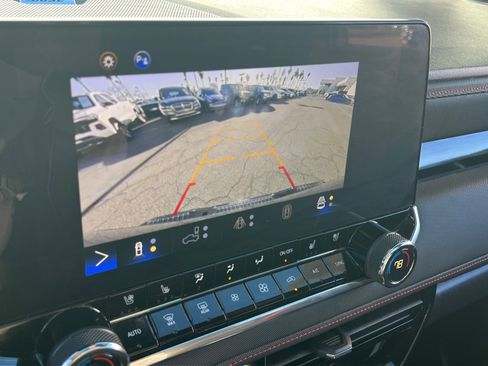 Used 2023 Chevrolet Colorado Z71 w/ Z71 Convenience Package 2 image 29