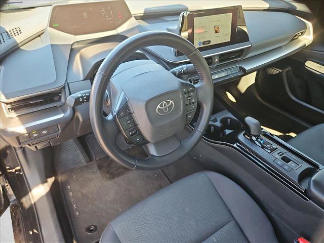 Used 2025 Toyota Prius LE AWD/4WD image 12