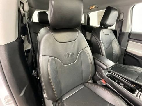 Used 2022 Jeep Compass Limited AWD/4WD image 12