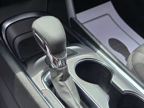 Used 2023 Chevrolet Malibu LT FWD image 34